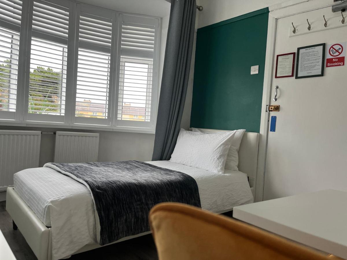 Orient B&B Holyhead Kültér fotó