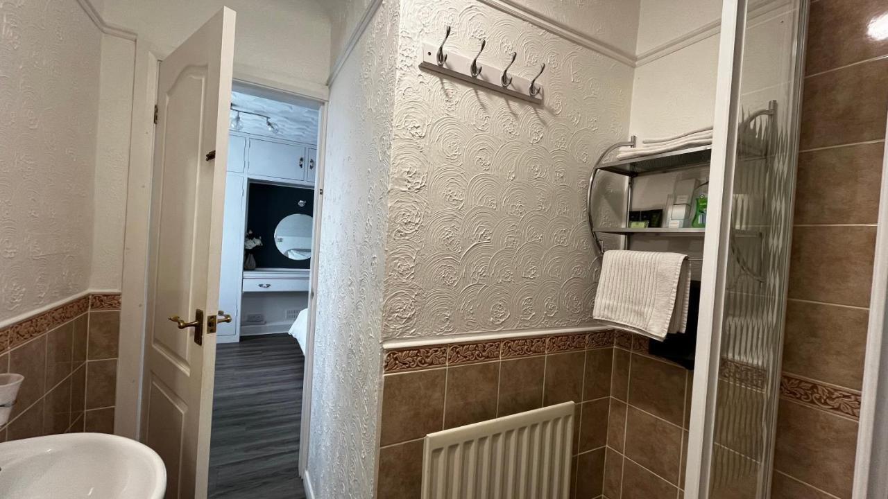 Orient B&B Holyhead Kültér fotó